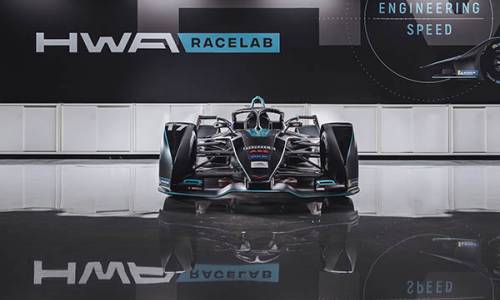 Carrie Schreiner gibt Debüt im Formel-E-Rennwagen
