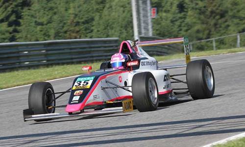 ADAC Formel 4: Großes Pech für Carrie Schreiner